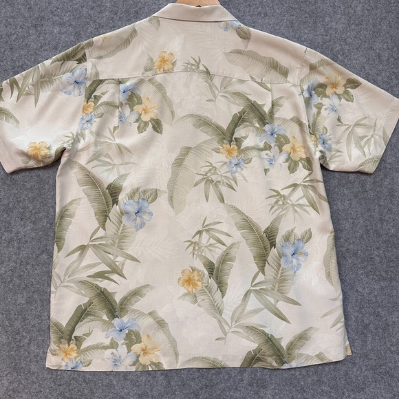 Tommy Bahama Hawaiian Aloha Shirt Mens L 100% Silk Ivory Green Floral Camp EUC - Picture 3 of 11